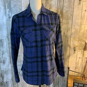 Eddie Bauer Women's Plaid Shirt in Blue and Purple. Size XS